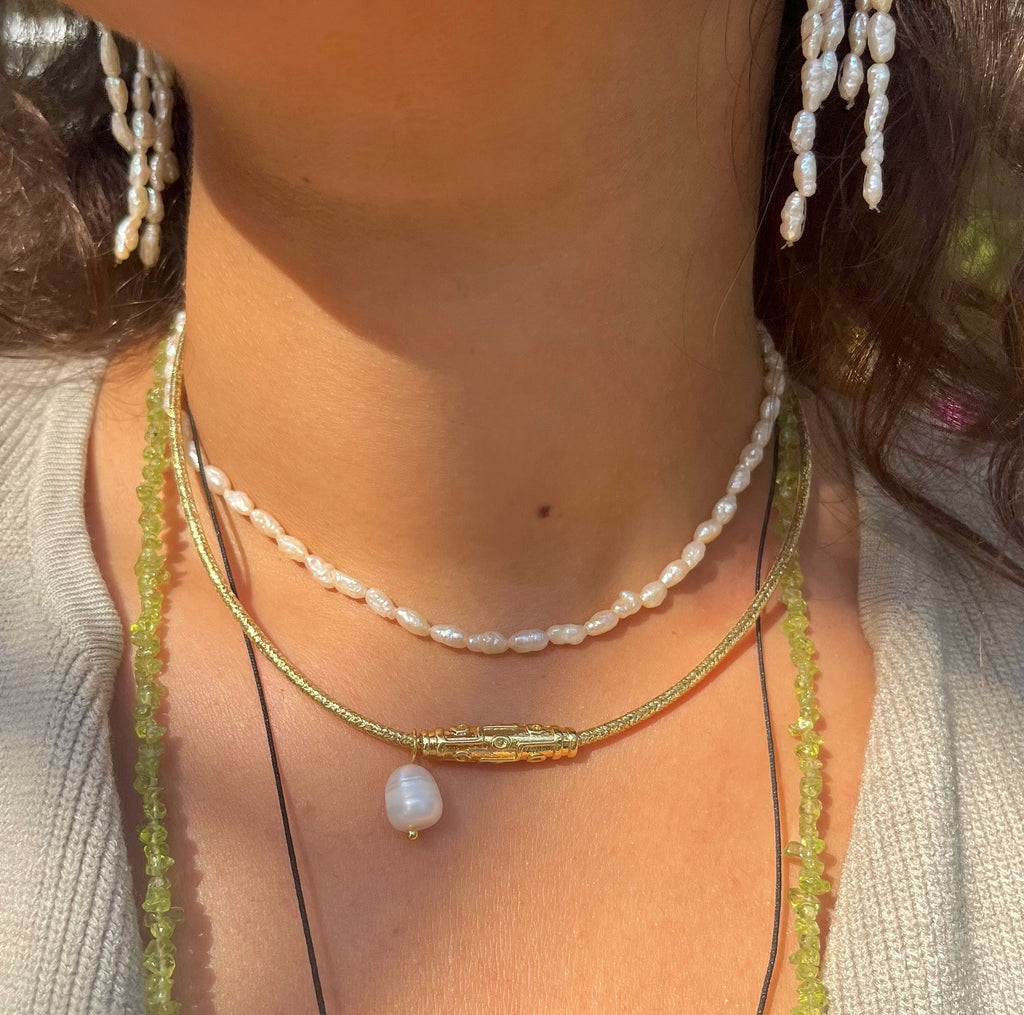 Gold magnetic necklace