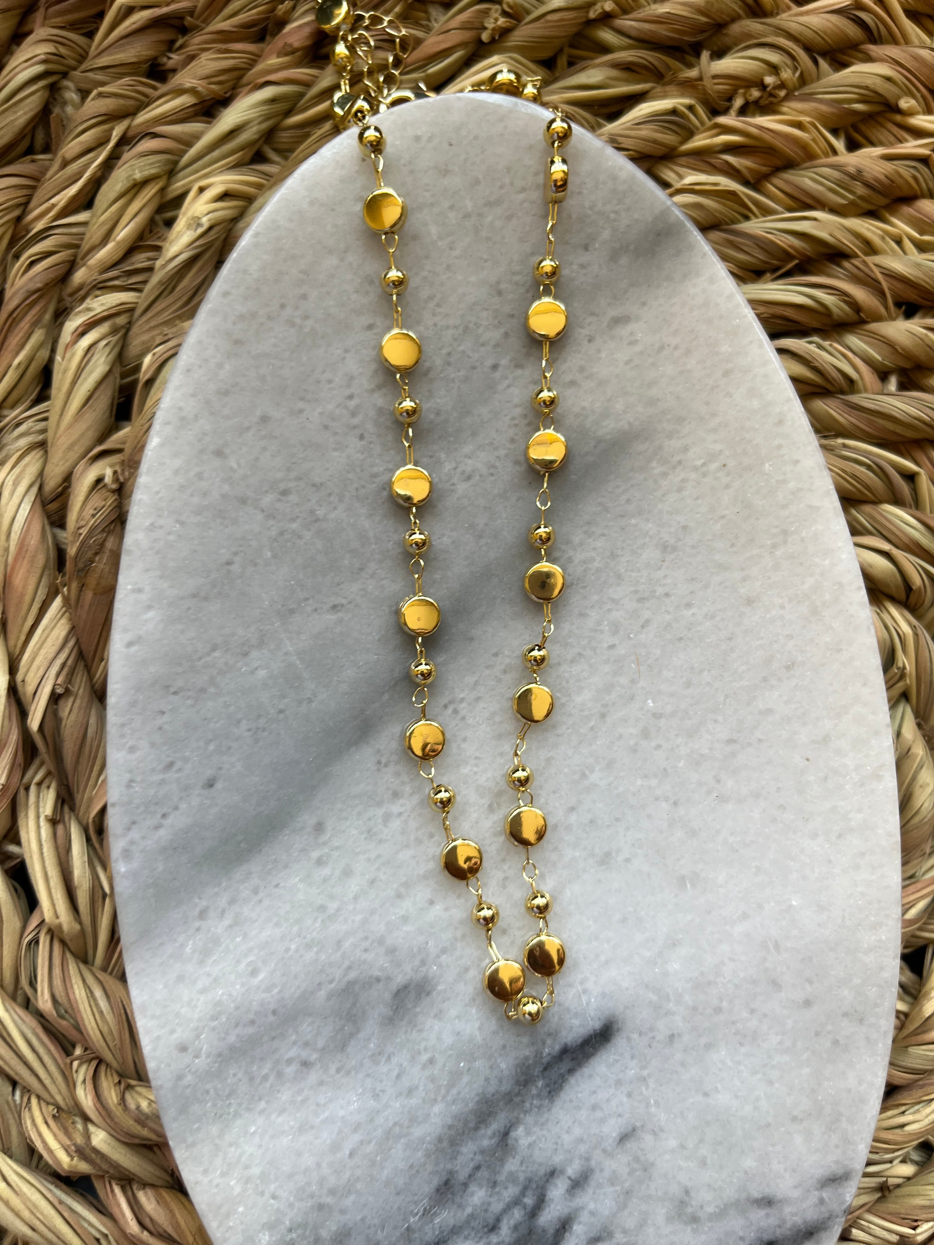 Gold necklace 3