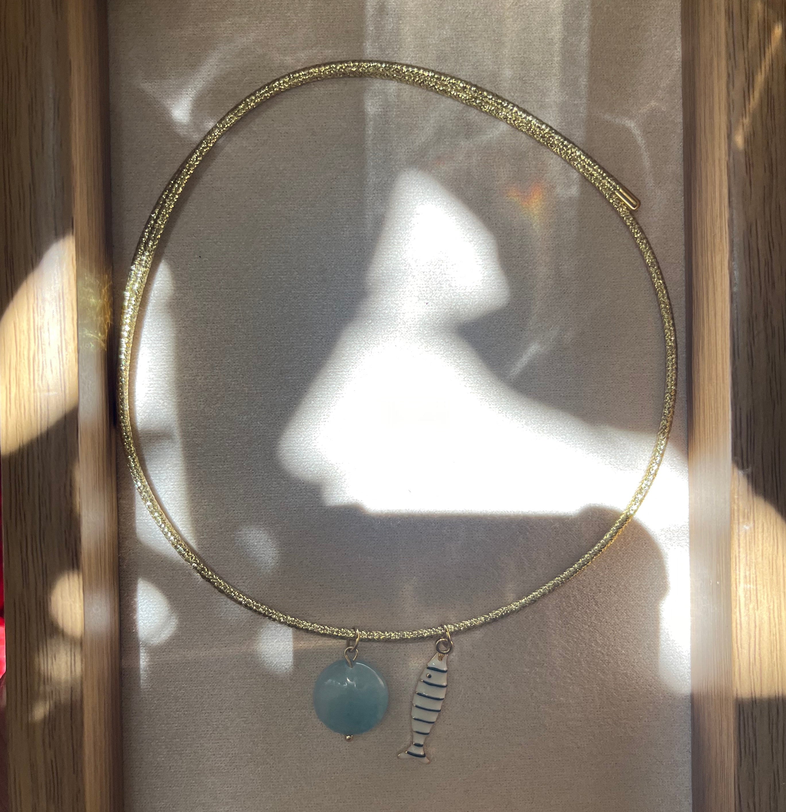 Gold magnetic necklace