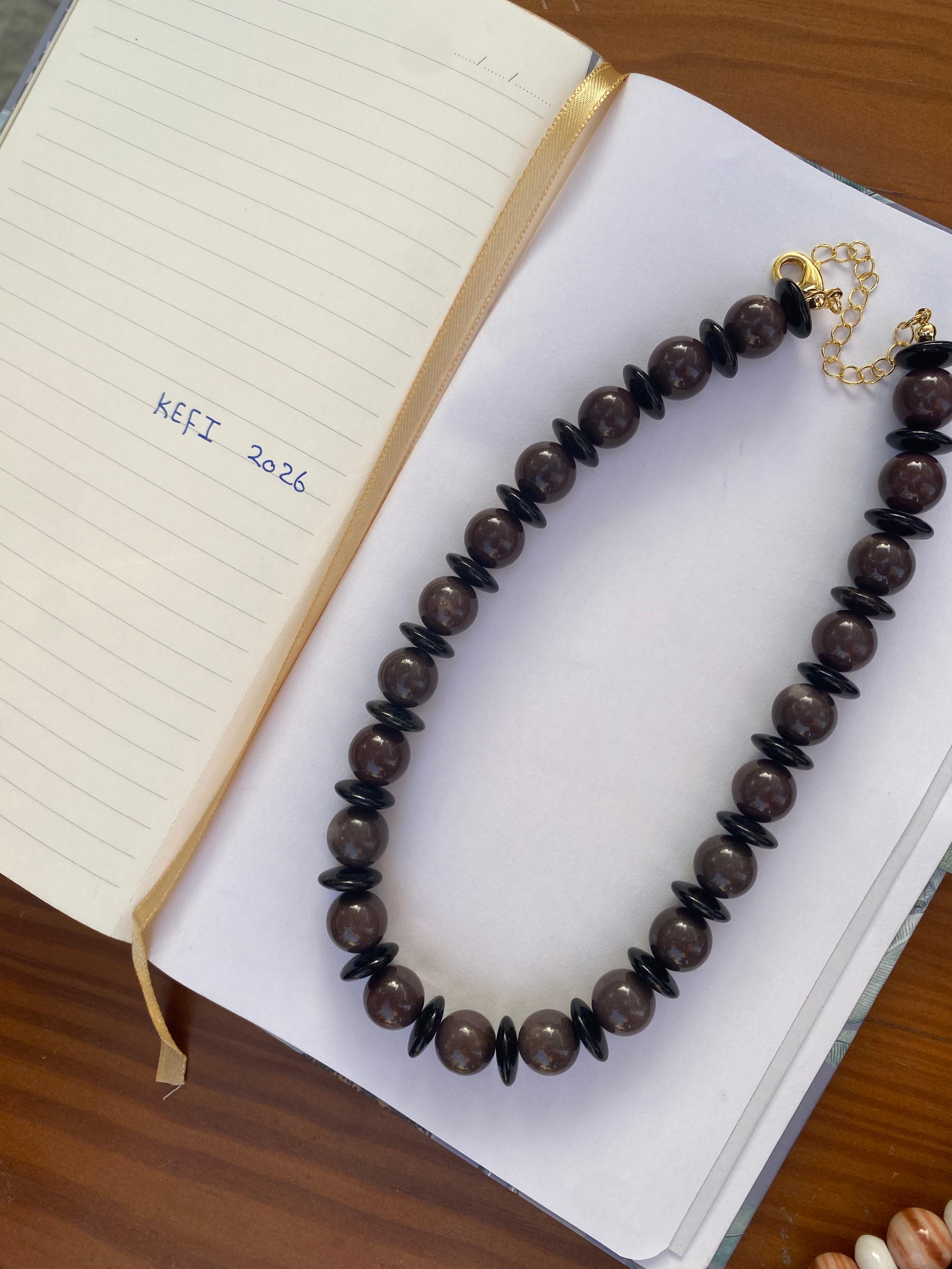 The Hourglass Beauty Necklace